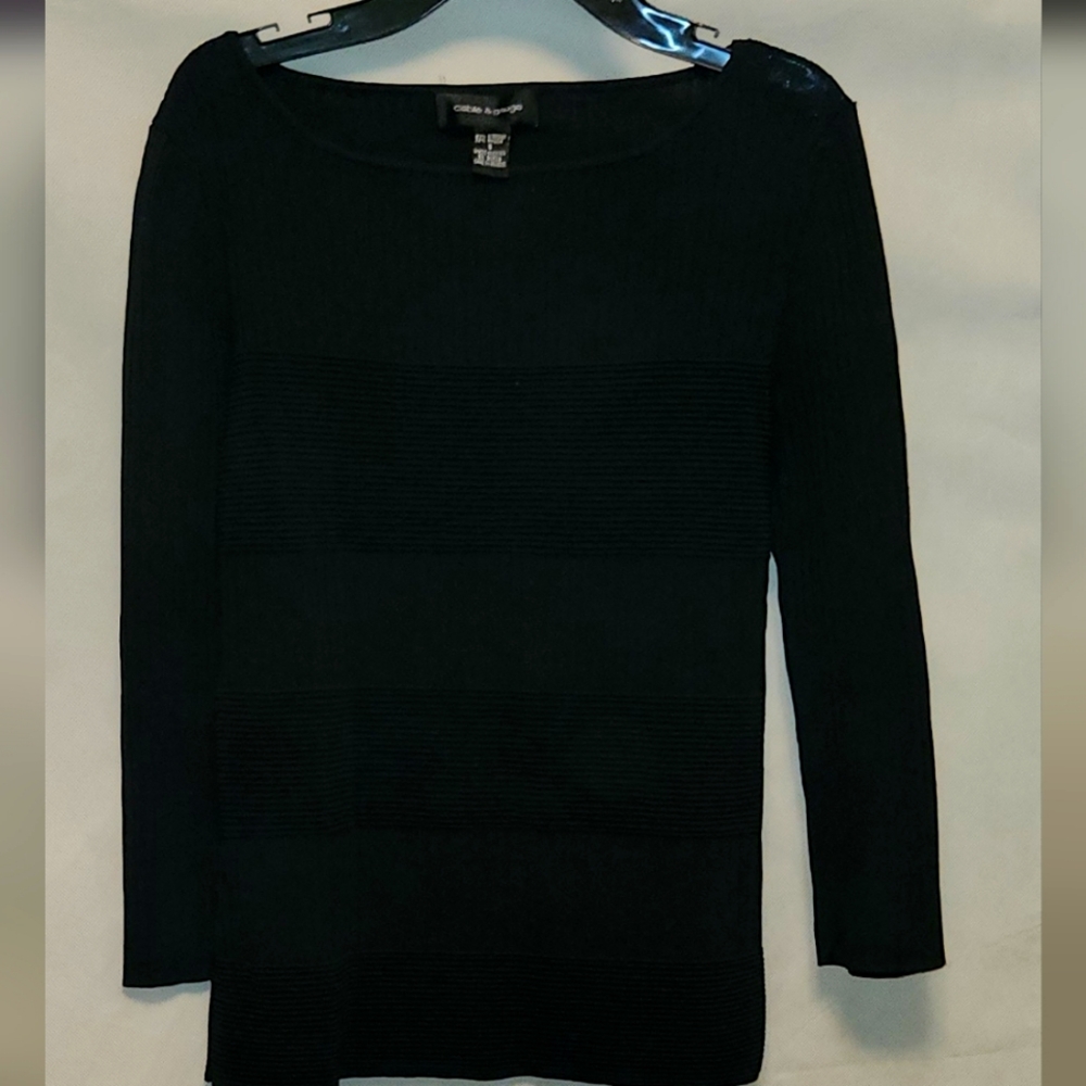 Black sweater size S Cable & Guage